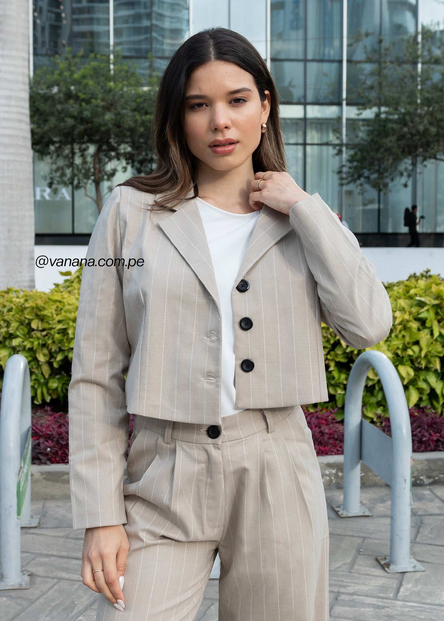 Blazer Crop a Rayas Milano Lady Beige