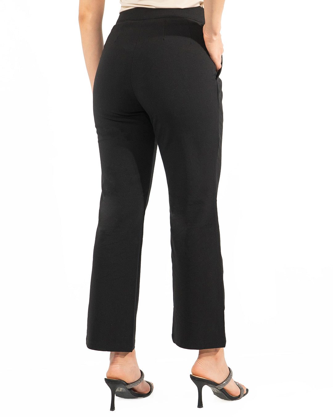 Pantalón en Aura Valeria Negro