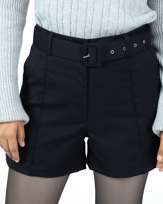 Short con Correa en Sisley Elena Negro