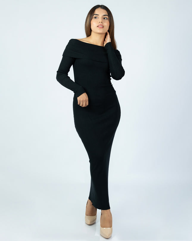 Vestido Off Shoulder de Hilo Negro